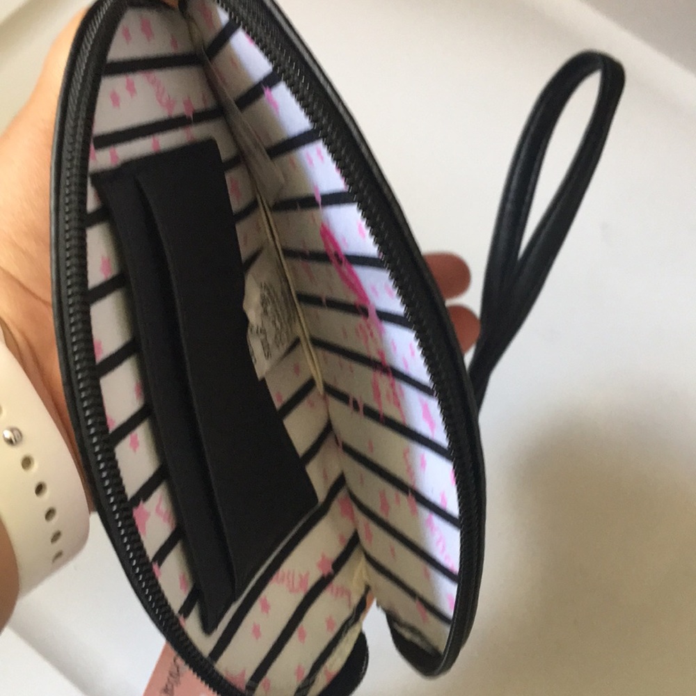 Betsey Johnson wristlet - Picture 3 of 5